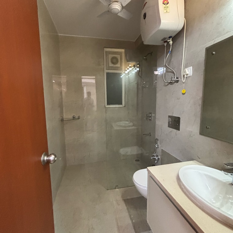 Bathroom, uday park 3 Bedroom 1953 Sq.Ft. Builder Floor In Uday Park Delhi 8753145