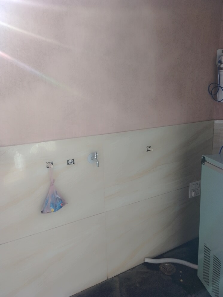 undefined, ludhiana chandigarh hwy 1 RK 500 Sq.Yd. Apartment In LudhianA Chandigarh Hwy Mohali 8753150