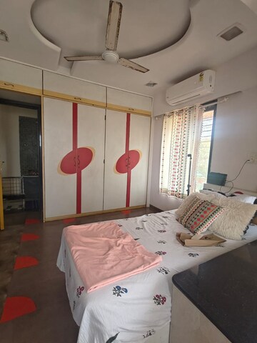 Master Bedroom in 2 BHK Apartment at Manubharti Apartment, Andheri West – for Rent