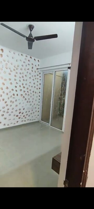 Room in 2 BHK Apartment at Prateek Grand City, Siddharth Vihar – for Sale