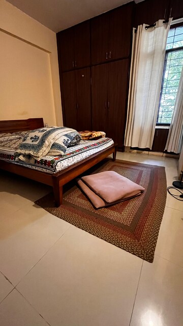 Bedroom in 3 BHK Apartment at Halasuru – for Rent