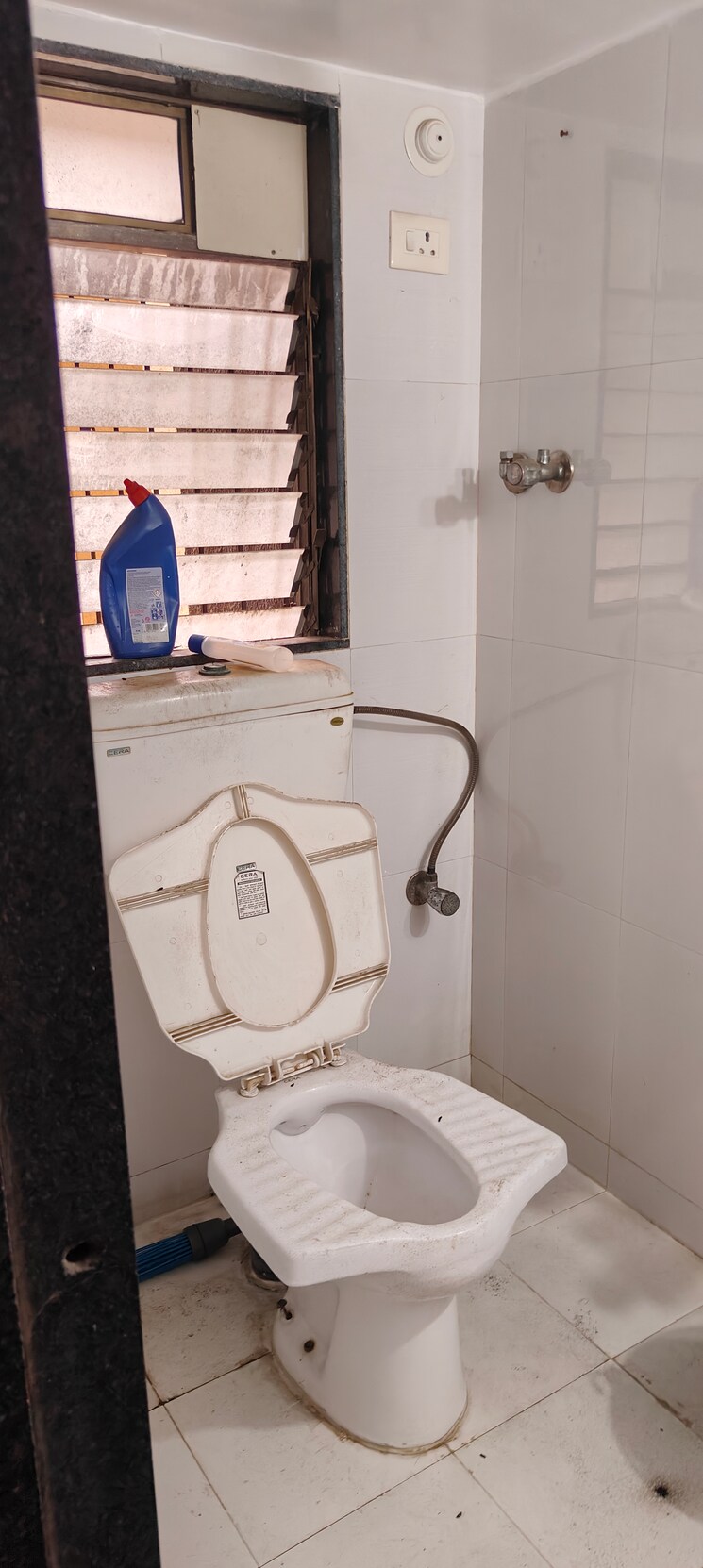 Bathroom, hubtown-gardenia 1 Bedroom 700 Sq.Ft. Apartment In Mira Road Thane 8753353
