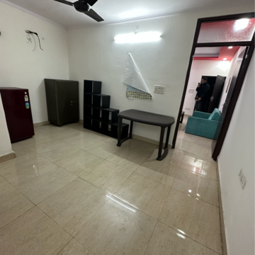 Team Area in 1 BHK Builder Floor at Patel Nagar – for Rent