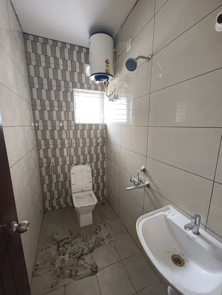 Bathroom, sai-enclave-indiranagar 2 Bedroom 1200 Sq.Ft. Builder Floor In Indiranagar Bangalore 8753400