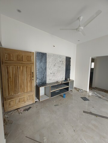Room in 2 BHK Builder Floor at Sai Enclave Indiranagar, Indiranagar – for Rent