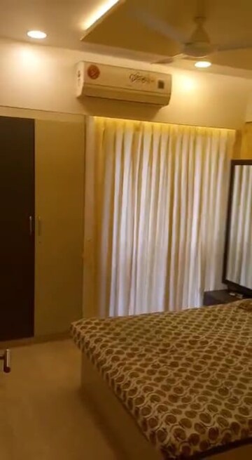Bedroom in 2 BHK Apartment at Mahalakshmi Towers, Andheri West – for Rent