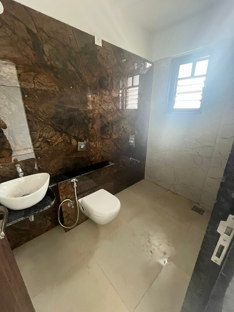 Bathroom, s-r-swasthi 2 Bedroom 850 Sq.Ft. Apartment In Balewadi Pune 8753471