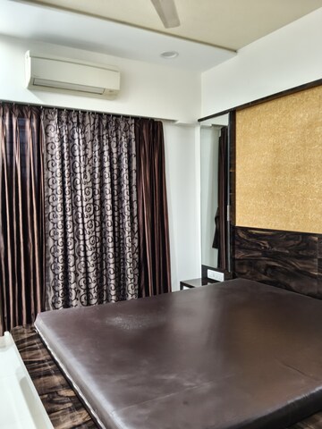 Bedroom in 2 BHK Apartment at Neelshanti Niketan, Santacruz East – for Rent