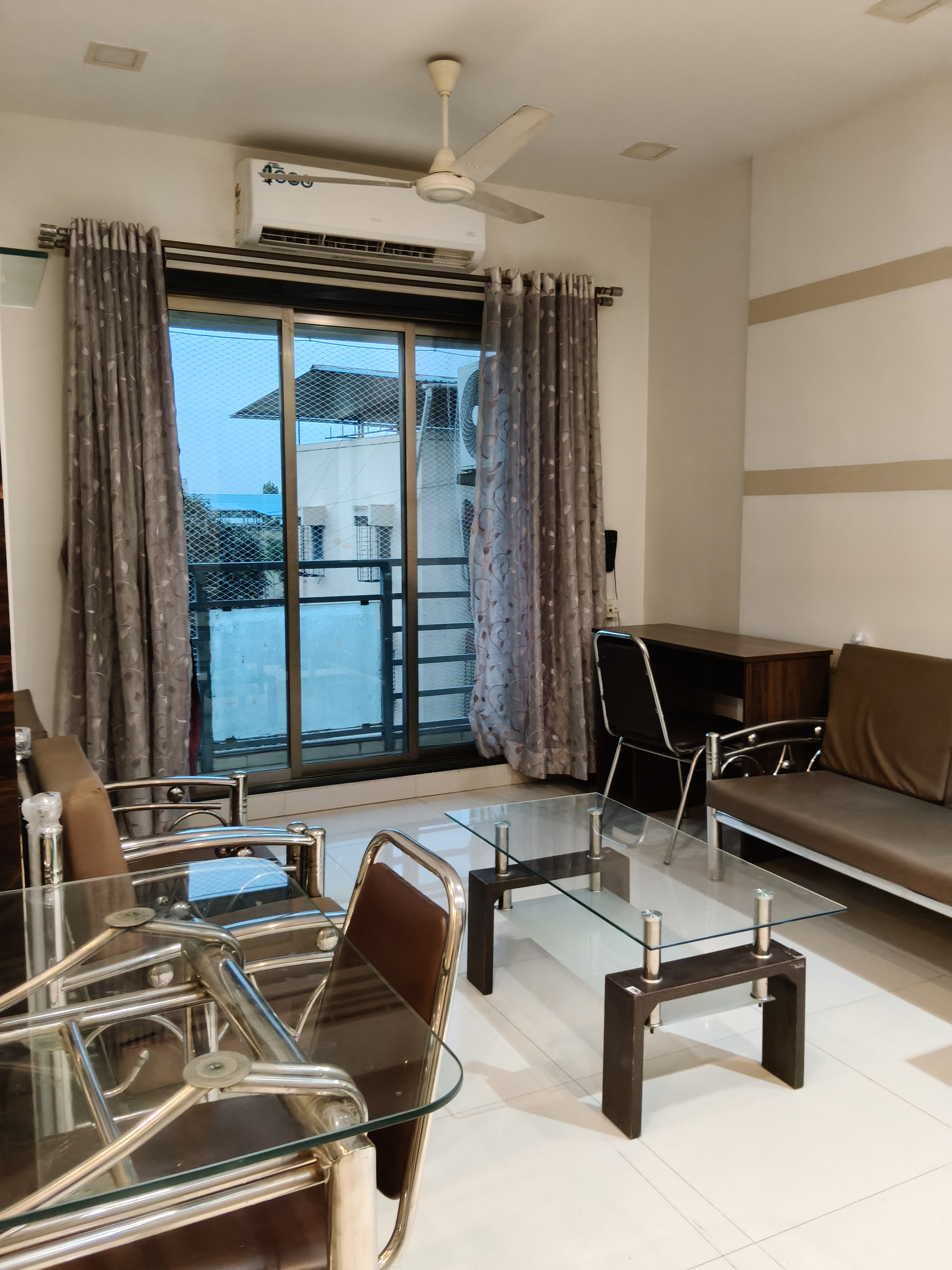 2 BHK Apartment For Rent in Neelshanti Niketan