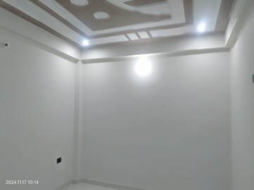 Room in 2 BHK Builder Floor at RWA Apartments Sector 26, Sector 26 – for Sale