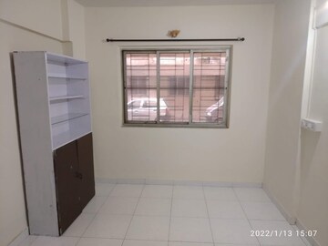 Room in 1 BHK Apartment at Raheja Gardens, Wanwadi – for Sale