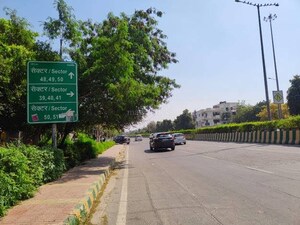  Plot For Sale in RWA Apartments Sector 40, Sector 40