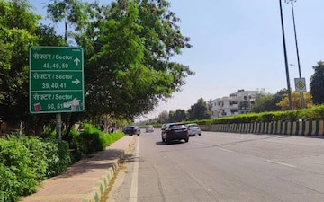 Plot For Sale in RWA Apartments Sector 40, Sector 40