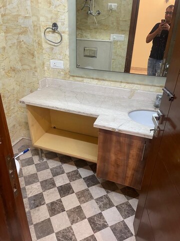 Master Bedroom in 2 BHK Builder Floor at Malviya Nagar – for Rent