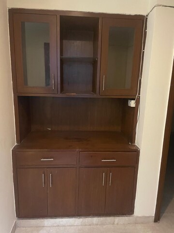 Furnished Amenities in 2 BHK Builder Floor at Malviya Nagar – for Rent