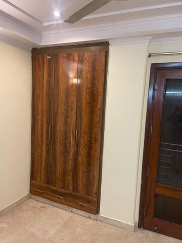 Room in 2 BHK Builder Floor at Malviya Nagar – for Rent