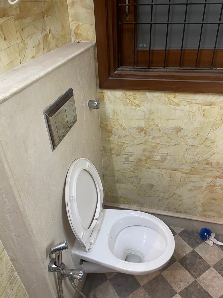 Bathroom, malviya nagar 2 Bedroom 1125 Sq.Ft. Builder Floor In Malviya Nagar Delhi 8753544