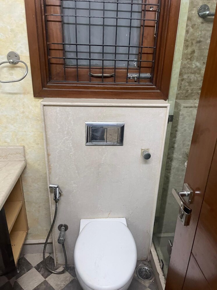 Bathroom, malviya nagar 2 Bedroom 1125 Sq.Ft. Builder Floor In Malviya Nagar Delhi 8753544