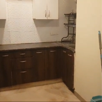Kitchen in 3.5 BHK Builder Floor at Malviya Nagar – for Rent