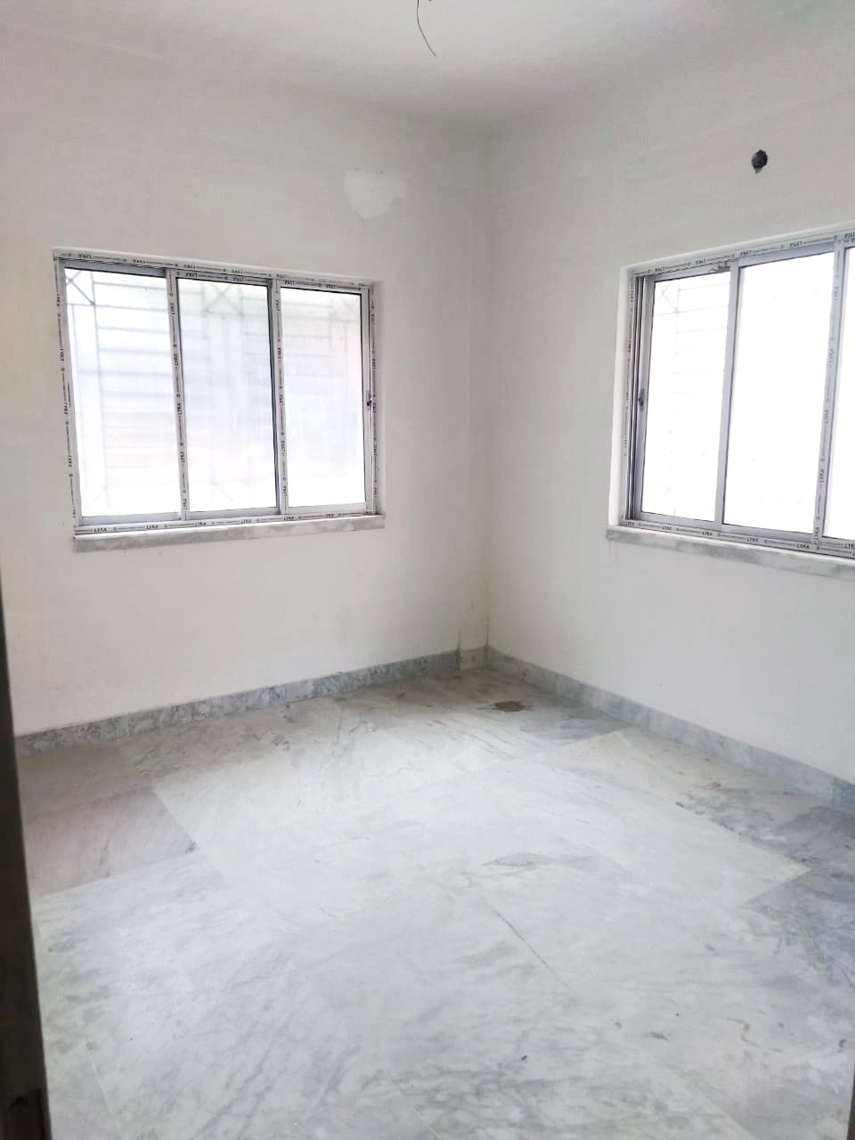 2 BHK Apartment For Sale in Garia Pantaloons 