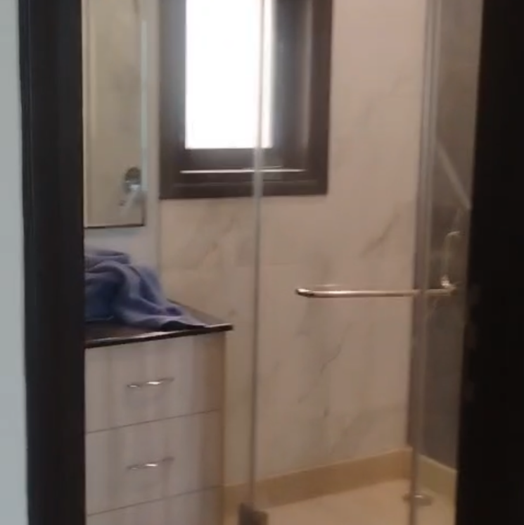 Bathroom, greater kailash part 3 3.5 Bedroom 2000 Sq.Ft. Builder Floor In Greater Kailash Part 3 Delhi 8753716