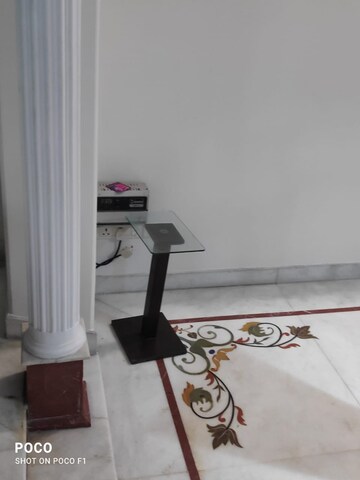 Room in 6+ BHK Independent House at Sector 50 – for Rent