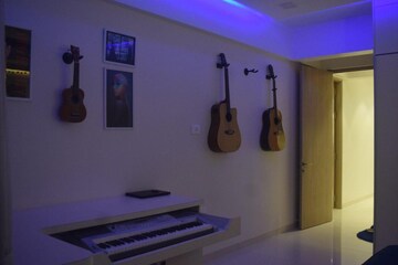 Furnished Amenities in 3 BHK Apartment at Soham Crystal Spires, Ghodbunder Road – for Sale