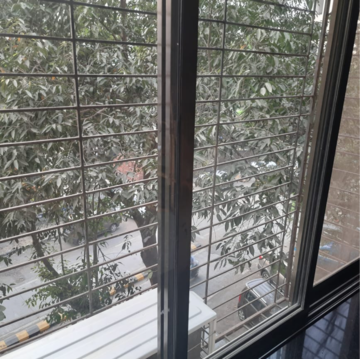 Balcony in 2 BHK Apartment at Kukreja Complex, Usha Nagar – for Rent