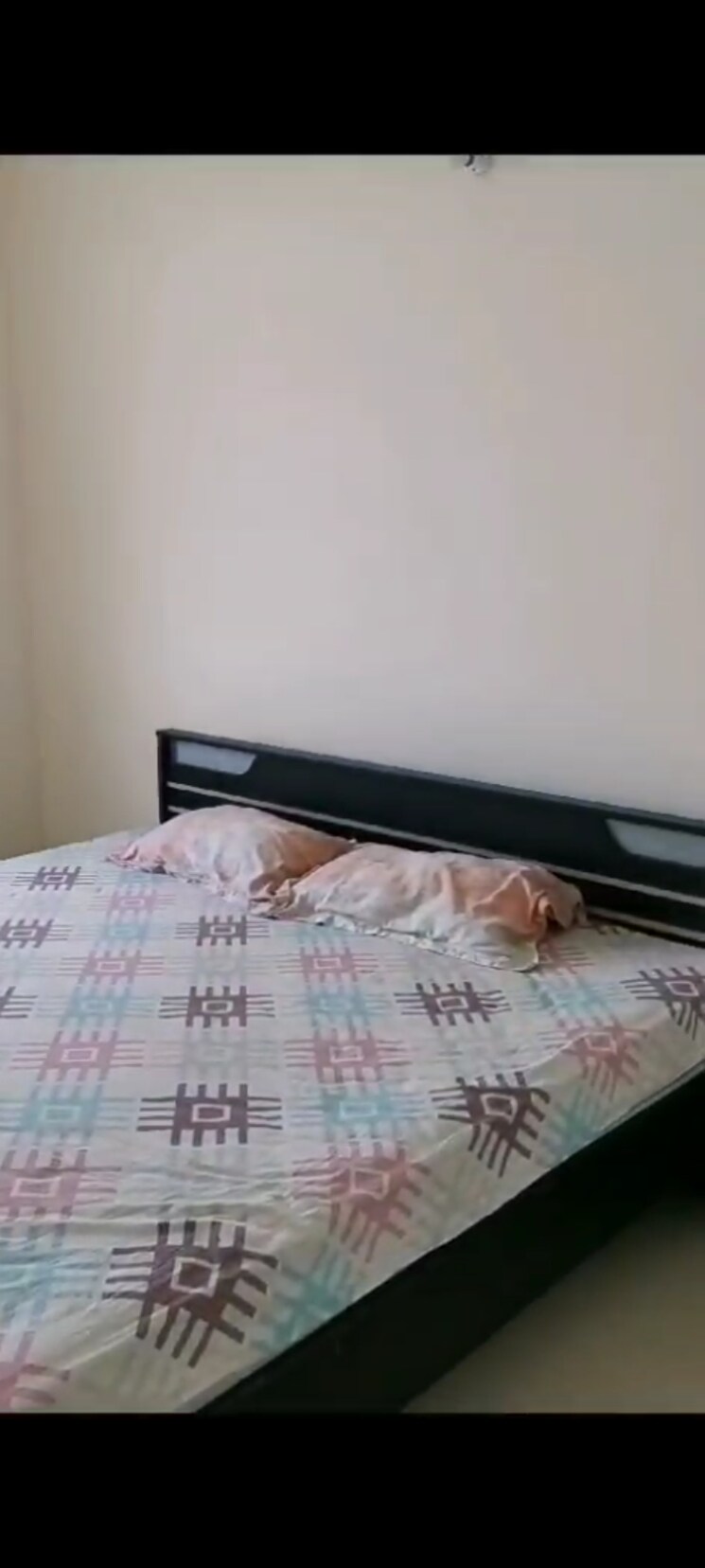 Room, gomti nagar 3.5 Bedroom 1950 Sq.Ft. Apartment In Gomti Nagar Lucknow 8753736