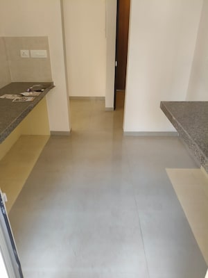 Room in 2 BHK Apartment at Piramal Vaikunth, Balkum Pada – for Sale