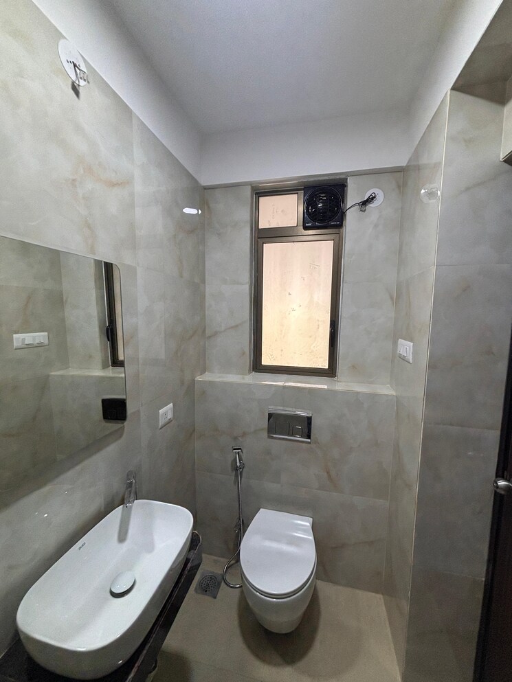Bathroom, raymond-ten-x-era 1 Bedroom 408 Sq.Ft. Apartment In Pokhran Road No One Thane 8753737