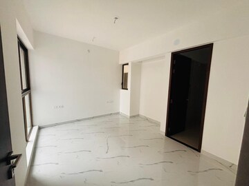 Room in 2 BHK Apartment at Raymond Ten X Era, Pokhran Road No One – for Sale