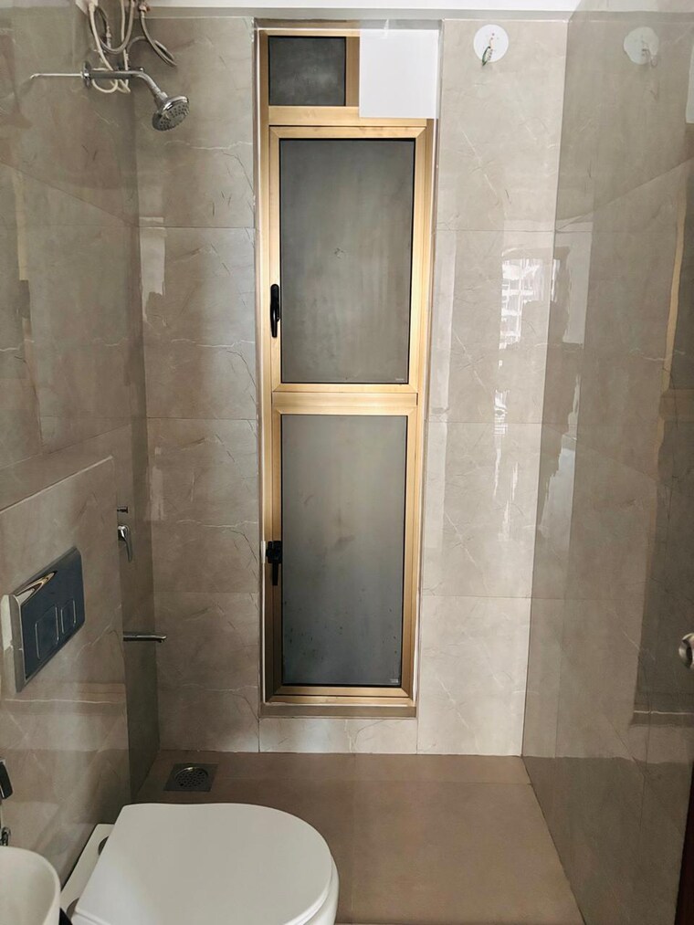 Bathroom, raymond-ten-x-era 2 Bedroom 670 Sq.Ft. Apartment In Pokhran Road No One Thane 8753741