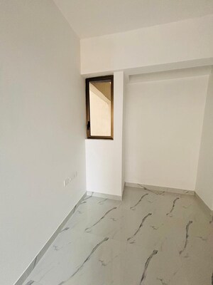 Room in 2 BHK Apartment at Raymond Ten X Era, Pokhran Road No One – for Sale