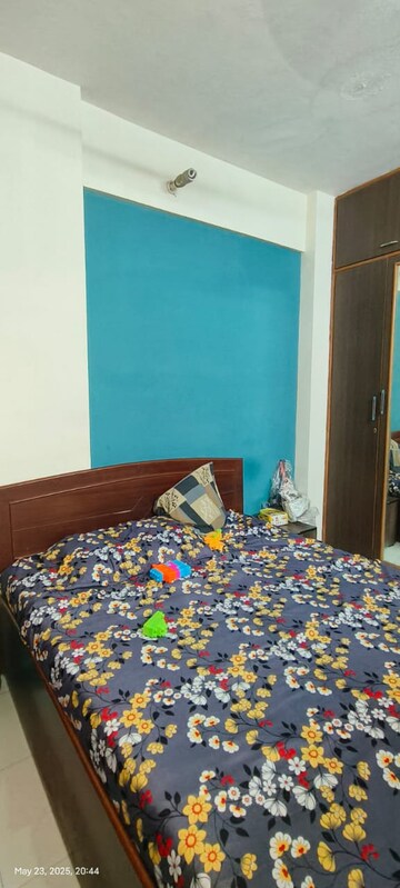 Bedroom in 2 BHK Apartment at Shiv Om CHS, Chandivali – for Rent