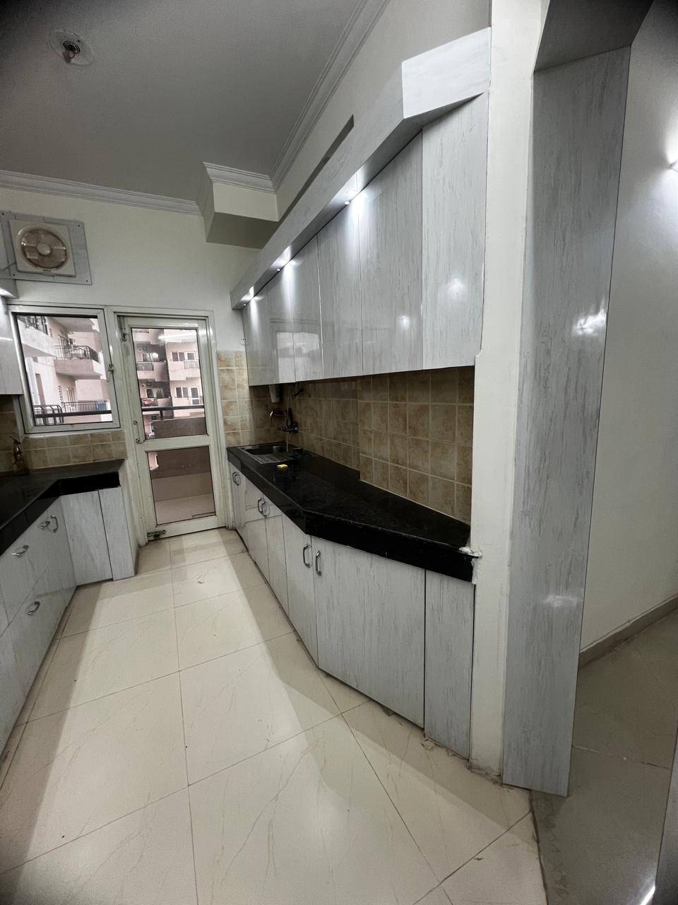 3 BHK + Pooja Room Apartment For Rent in Sector 95