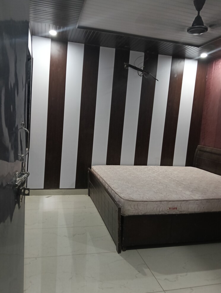 Bedroom, sector 30 2 Bedroom 1000 Sq.Ft. Builder Floor In Sector 30 Gurgaon 8753775