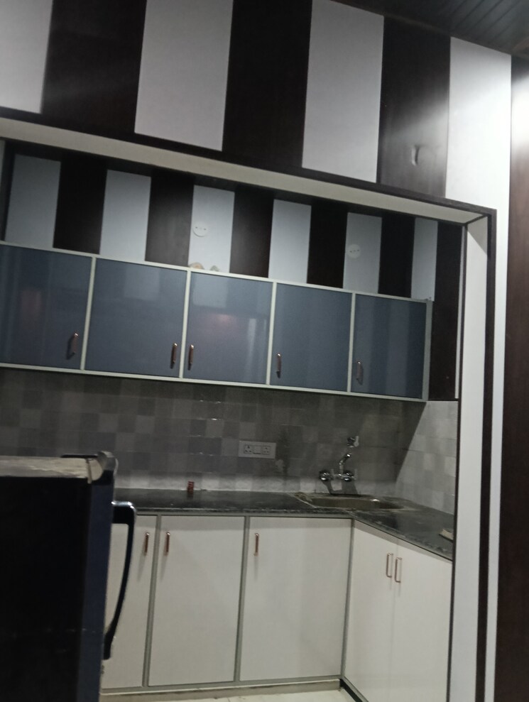 Kitchen, sector 30 2 Bedroom 1000 Sq.Ft. Builder Floor In Sector 30 Gurgaon 8753775