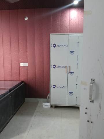 Bathroom in 2 BHK Builder Floor at Sector 30 – for Rent