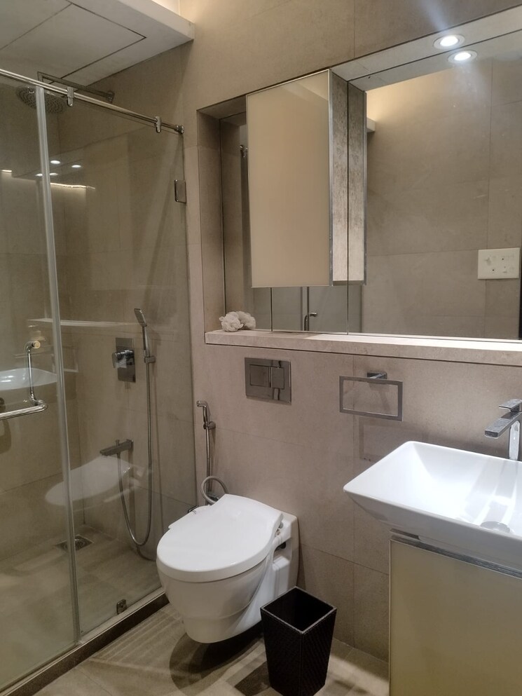 Bathroom, shalimar garden extension i 2 Bedroom 1090 Sq.Ft. Builder Floor In Shalimar Garden Extension I Ghaziabad 8753796