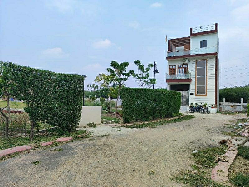 Plot For Sale in Eldeco Shaurya