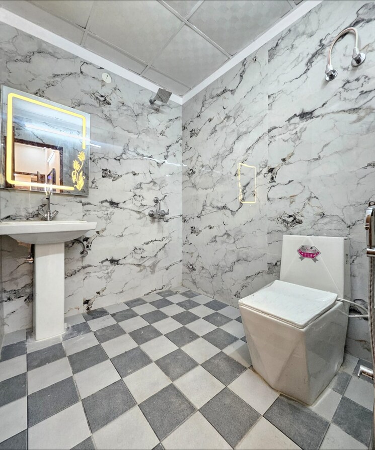 Bathroom, niti khand ii 3 Bedroom 1580 Sq.Ft. Builder Floor In Niti Khand ii Ghaziabad 8753818