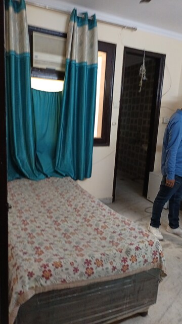 1 RK Builder Floor For Rent in Patel Nagar
