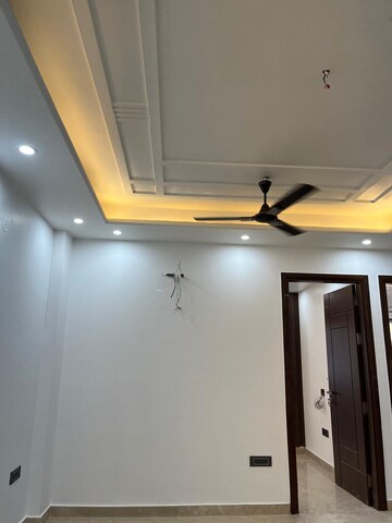 Furnished Amenities in 3 BHK Builder Floor at Tarc Kailasa, Kirti Nagar – for Sale