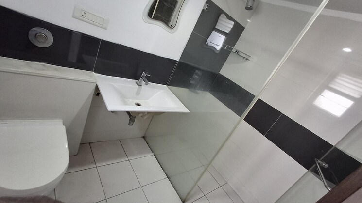 Master Bedroom, jayabheri-orange-county 3 Bedroom 2440 Sq.Ft. Apartment In Gachibowli Hyderabad 8753844