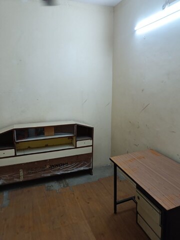 Furnished Amenities in 2 BHK Apartment at Shivaji Nagar – for Sale