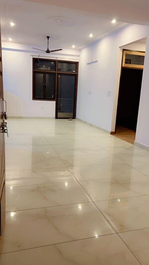 4 BHK Apartment For Sale in Tilak Nagar