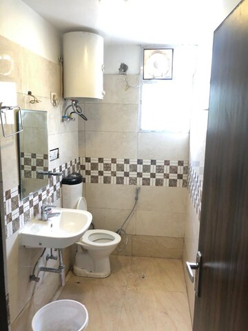 Bathroom in 4 BHK Penthouse at Rishabh Platinum, Indrapuram – for Sale