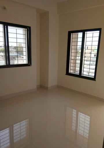 Room in 2 BHK Apartment at Narendra Nagar – for Rent