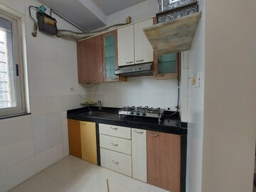 Kitchen in 2 BHK Apartment at Sheth Vasant Lawns, Laxmi Nagar – for Rent